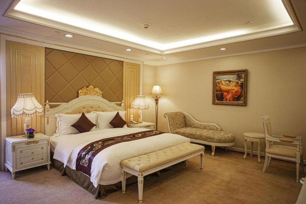 Grand Mercure Teda Далиен Екстериор снимка