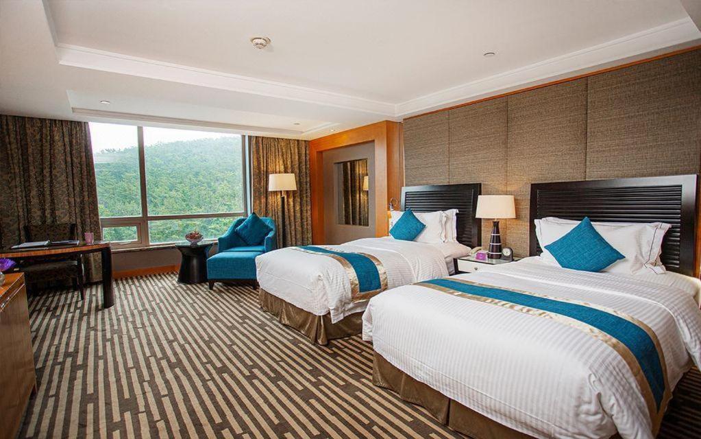 Grand Mercure Teda Далиен Екстериор снимка