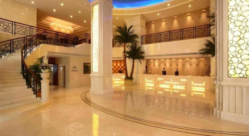 Grand Mercure Teda Далиен Екстериор снимка