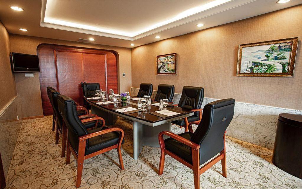 Grand Mercure Teda Далиен Екстериор снимка