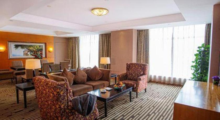 Grand Mercure Teda Далиен Екстериор снимка